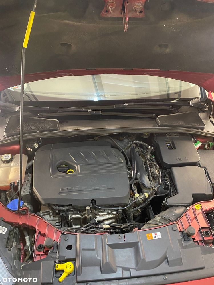 Ford Focus 1.5 EcoBoost Titanium ASS - 12