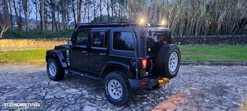 Jeep Wrangler Unlimited 2.8 CRD DPF Sahara - 3