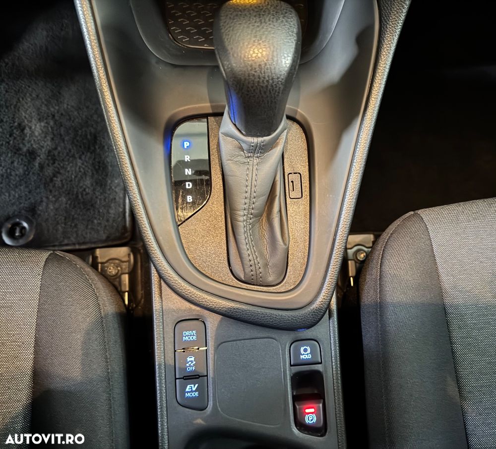 Toyota Yaris 1.5 VVT-i HSD Exclusive Style - 13