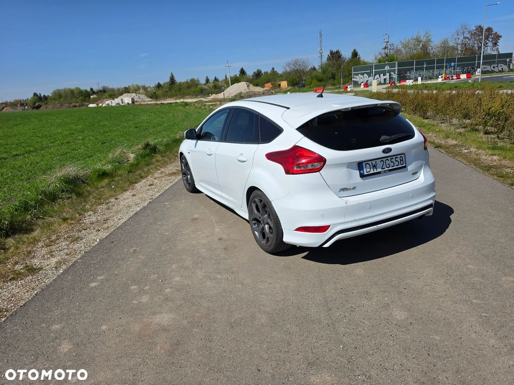 Ford Focus 1.5 EcoBoost ST-Line Red ASS - 4
