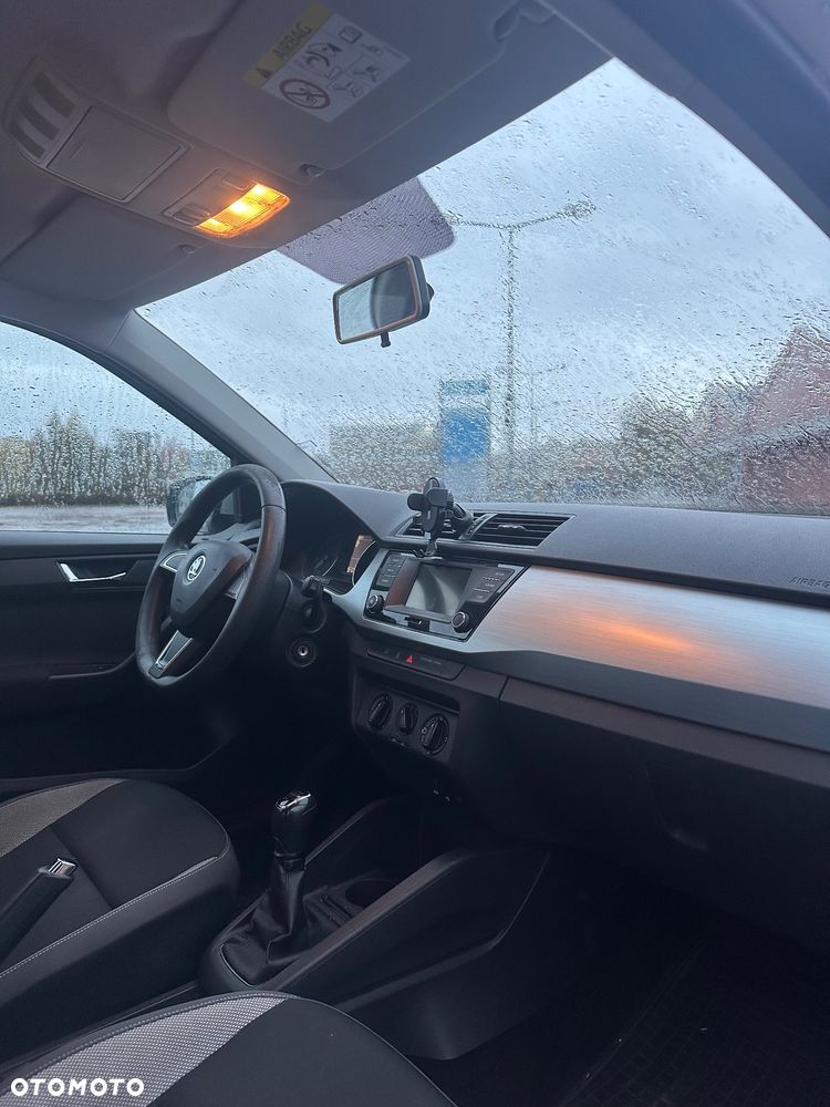 Skoda Fabia - 11
