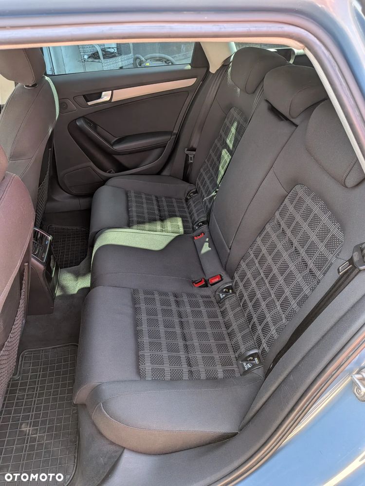Audi A4 Avant 3.0 TDI Quattro S tronic - 12