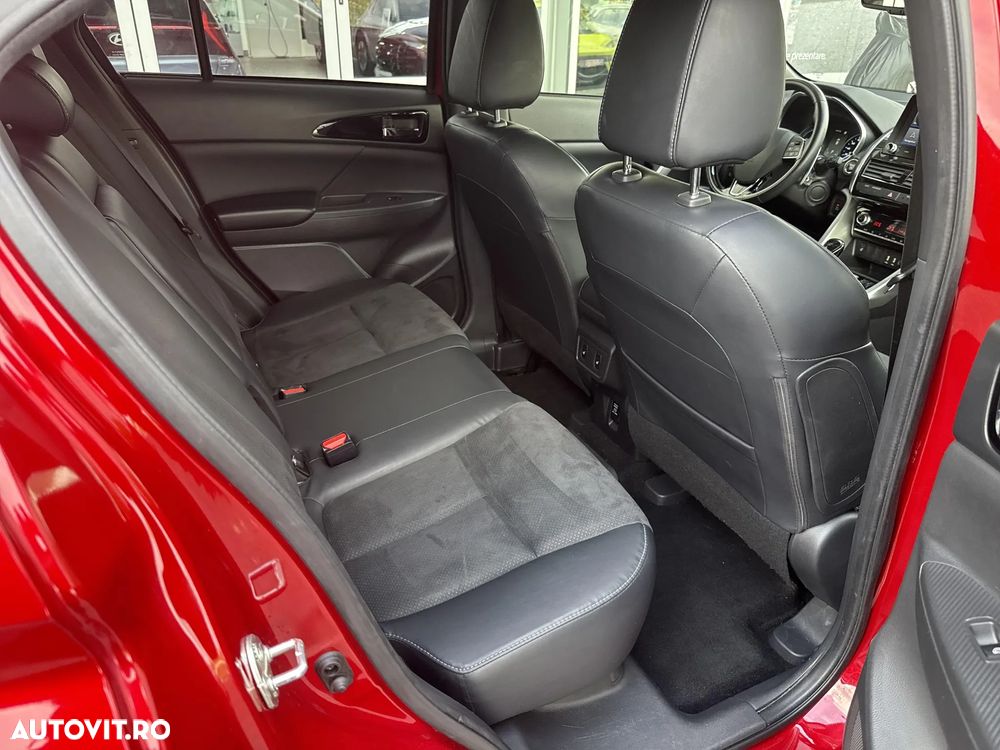 Mitsubishi Eclipse-Cross - 19