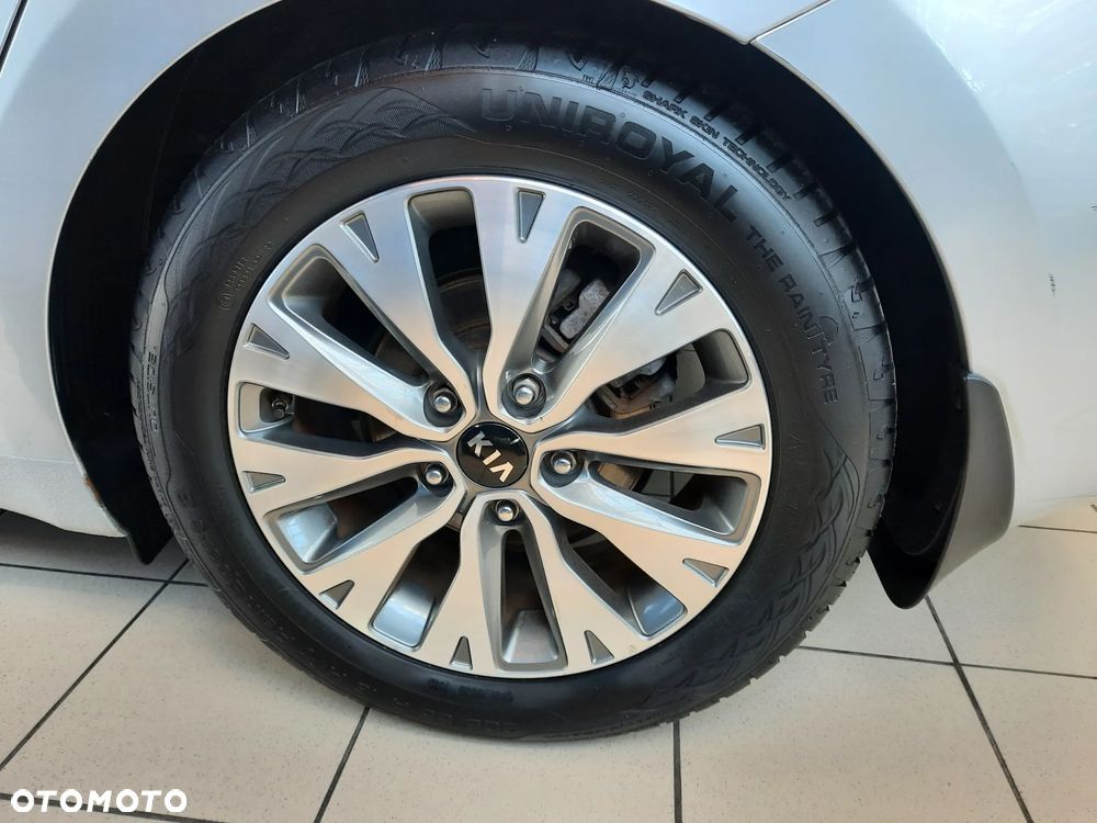 Kia Ceed 1.4 CVVT Dream Team Edition - 18