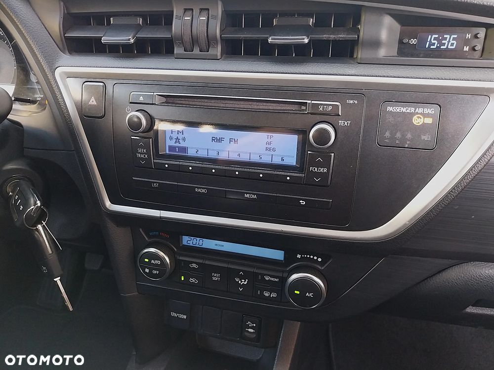Toyota Auris 1.33 Dual-VVT-i Cool - 23