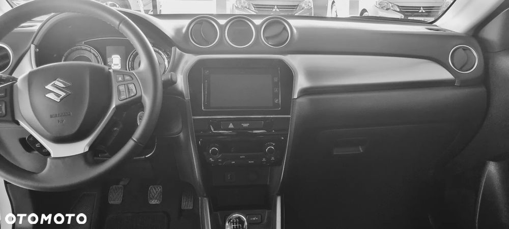 Suzuki Vitara 1.4 Boosterjet SHVS Premium 2WD - 14