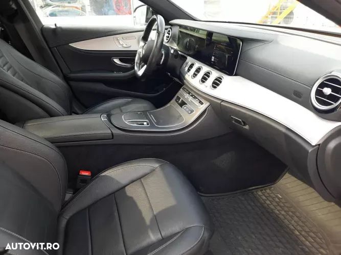 Mercedes-Benz E 220 d 4MATIC Aut. - 13