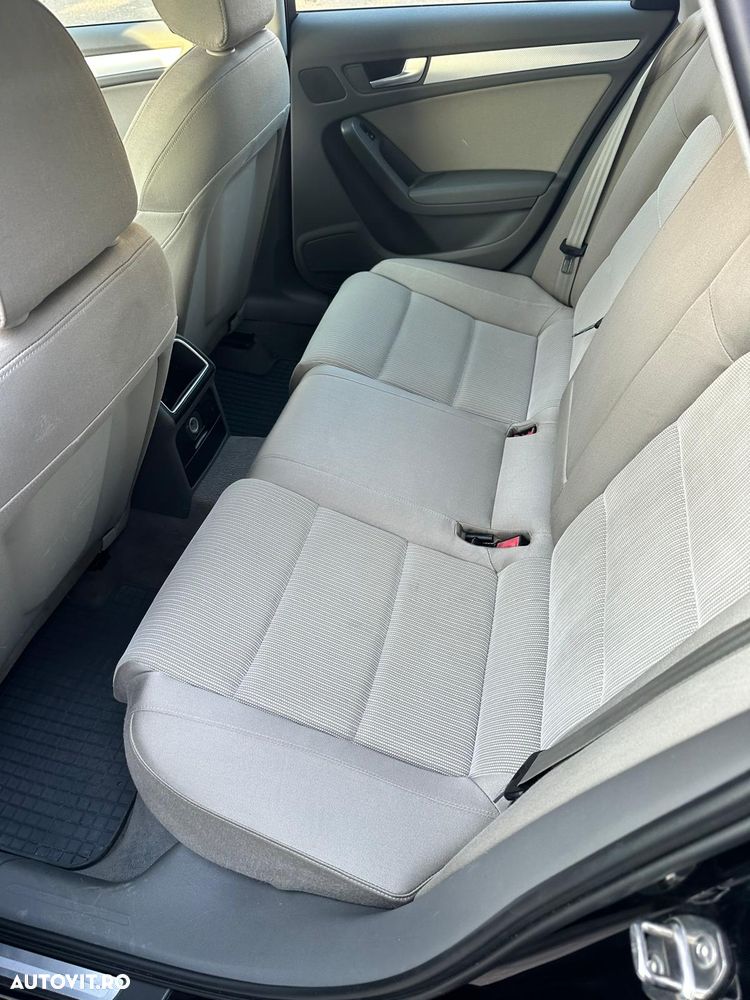 Audi A4 Avant 2.0 TDI DPF Ambiente - 5