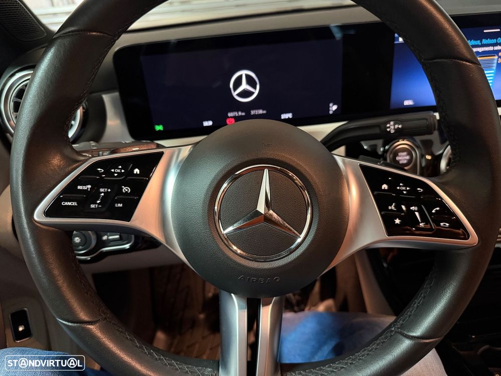 Mercedes-Benz A 250 e Progressive - 18