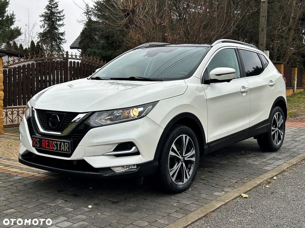 Nissan Qashqai 1.6 DIG-T TEKNA+ - 1