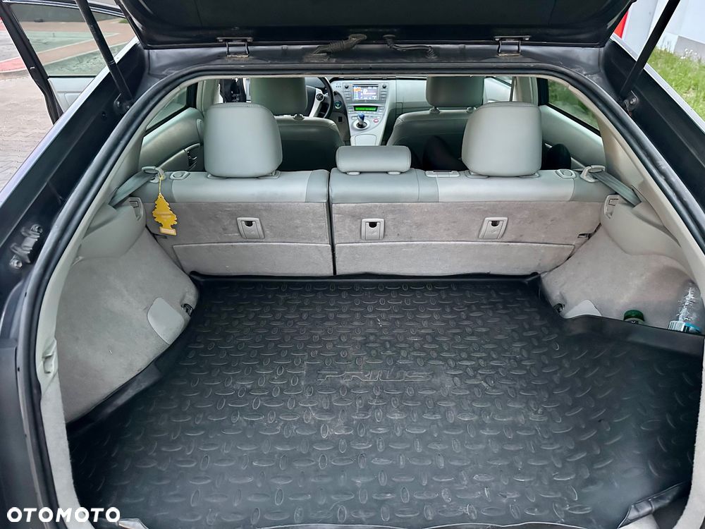 Toyota Prius 1.8 HSD Premium - 22