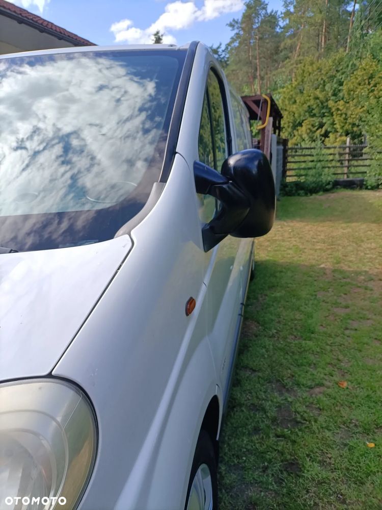 Opel Vivaro - 17
