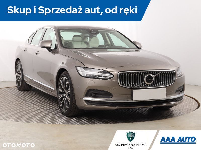 Volvo S90 - 2