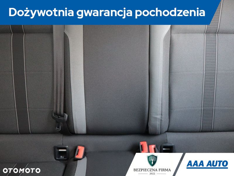 Volkswagen Polo - 11