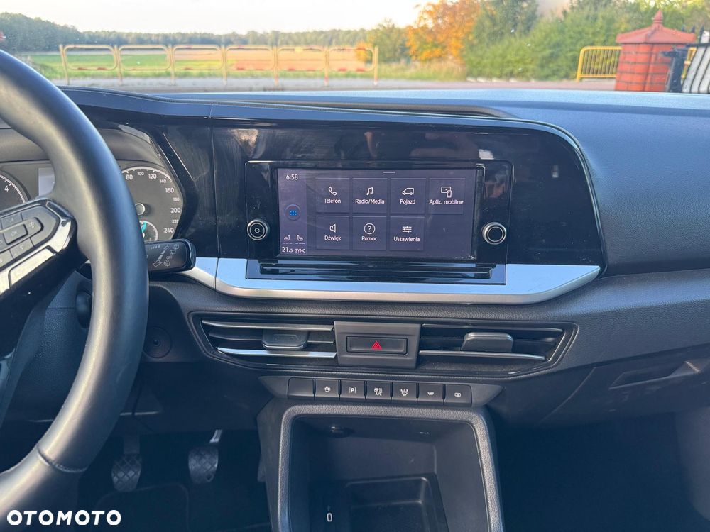 Ford Tourneo Connect - 22