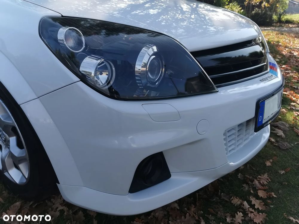 Opel Astra 1.8 NAVI - 29