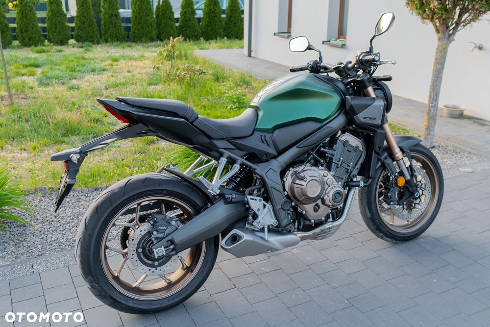 Honda CB - 4