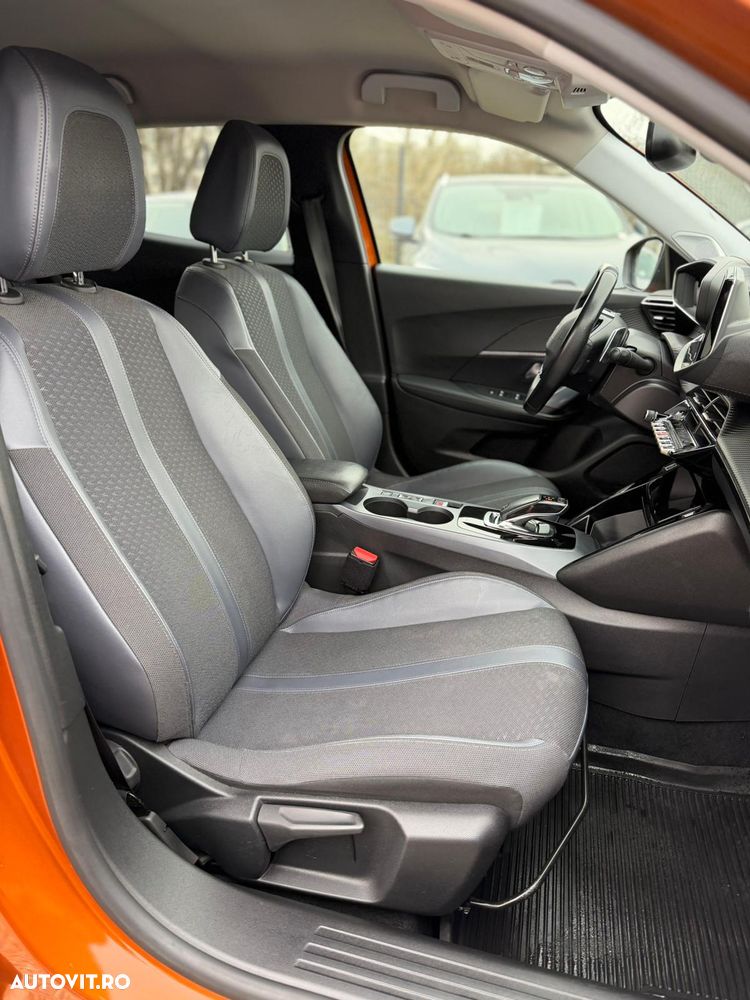 Peugeot 2008 1.2 PureTech EAT8 STT Allure Pack - 10