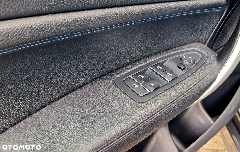 BMW Seria 1 118d xDrive - 21