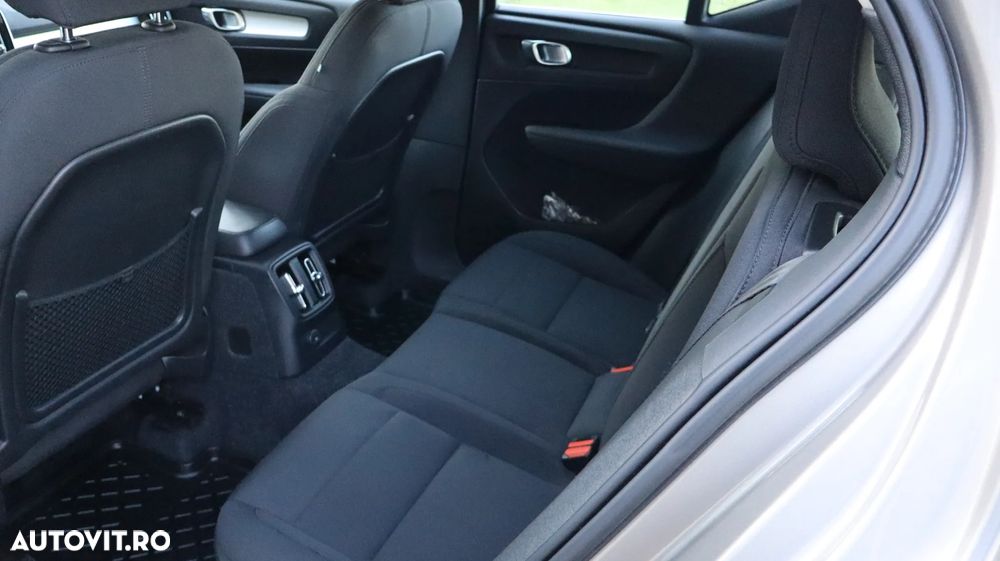 Volvo XC 40 Recharge T5 Twin Engine AT7 Inscription Expression - 15