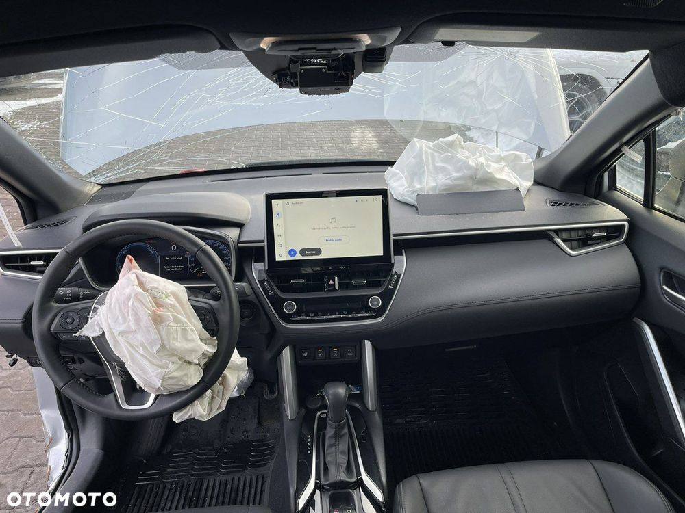 Toyota Corolla Cross 2.0 Hybrid Executive - 11