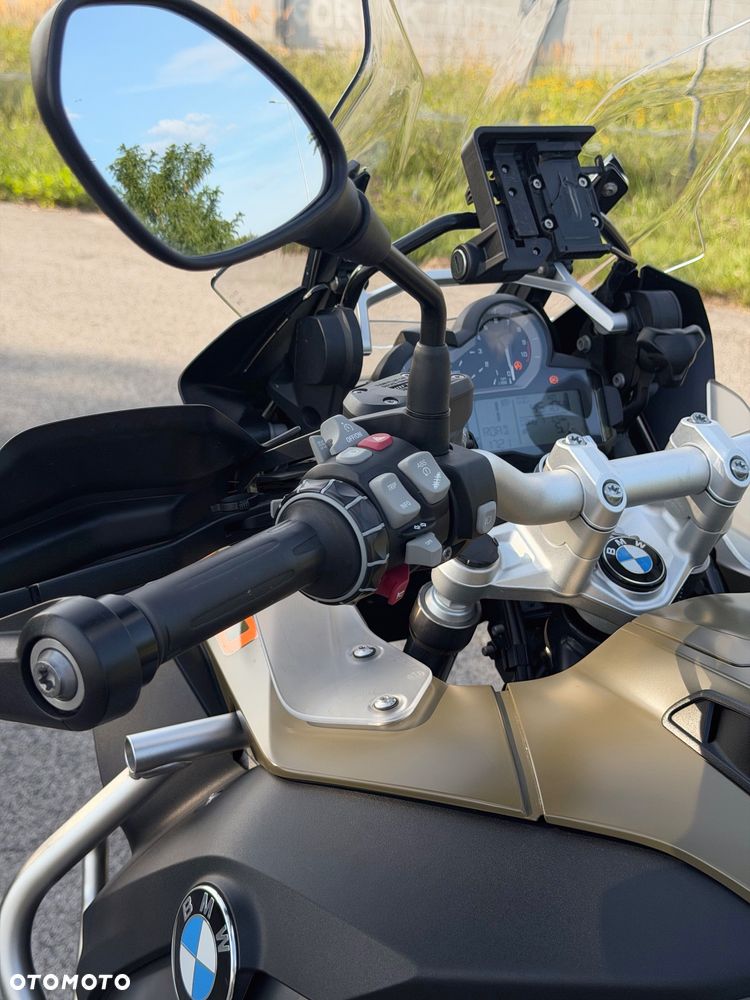 BMW R - 8