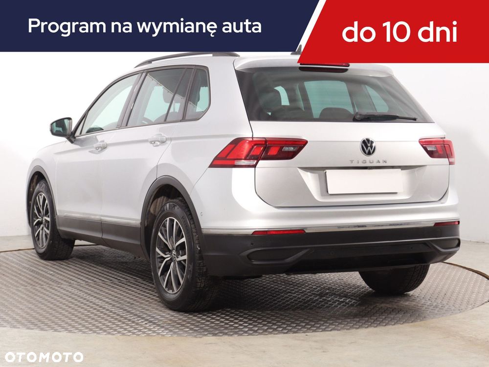 Volkswagen Tiguan - 6