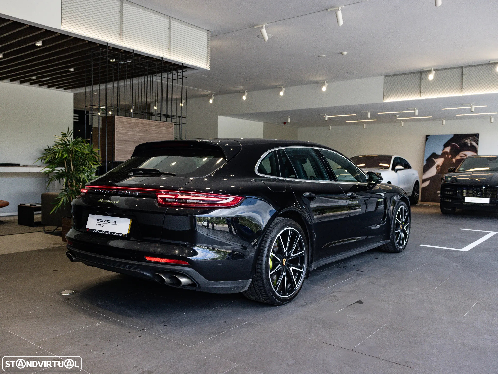 Porsche Panamera Sport Turismo 4 E-Hybrid - 7