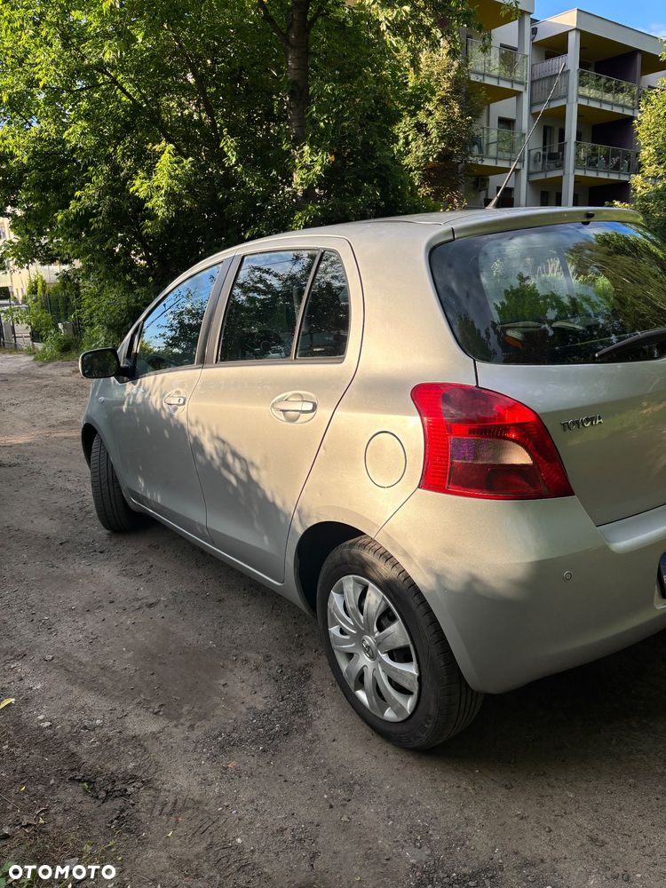 Toyota Yaris - 5