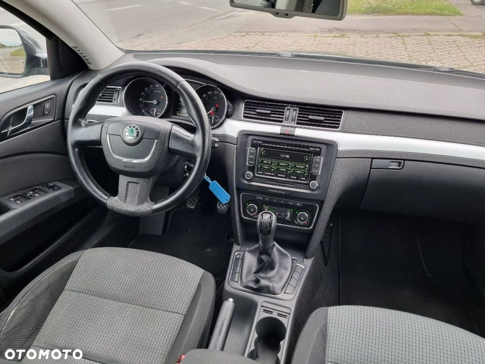 Skoda Superb 2.0 TDI Active - 21