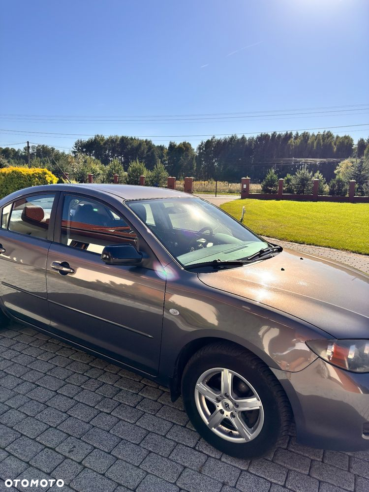 Mazda 3 - 8
