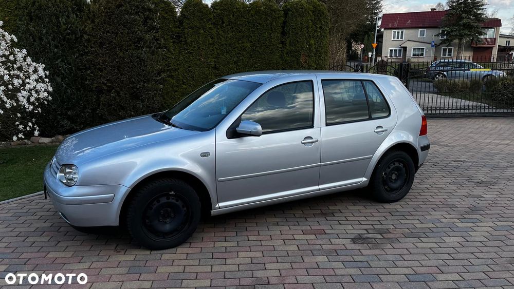 Volkswagen Golf 1.4 Basis - 1