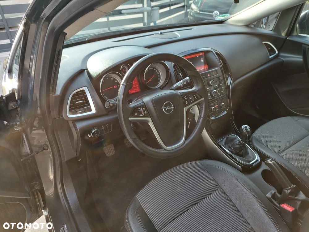 Opel Astra 1.4 Turbo Exklusiv - 20