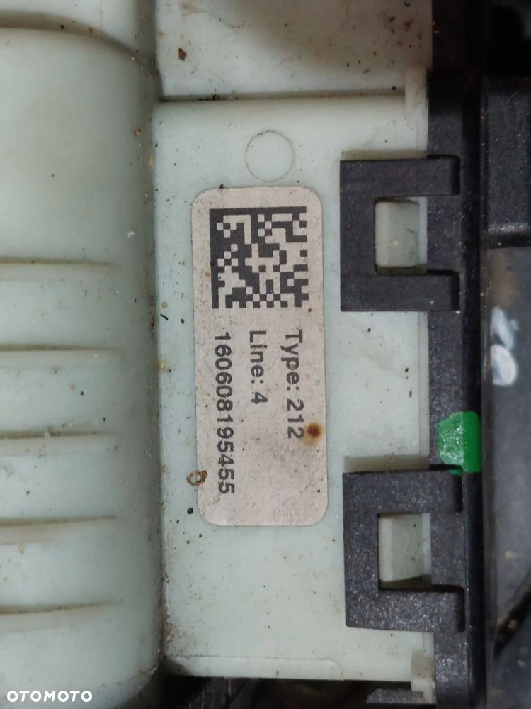 ZBIORNIK ADBLUE Z POMPKĄ IVECO DAILY 3,0 180KM R2016 NR 5801761617 - 5