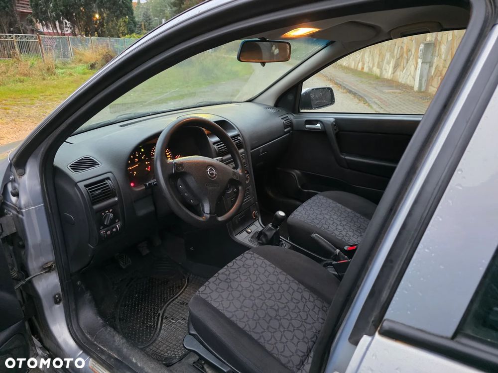 Opel Astra II 1.8 Elegance - 16