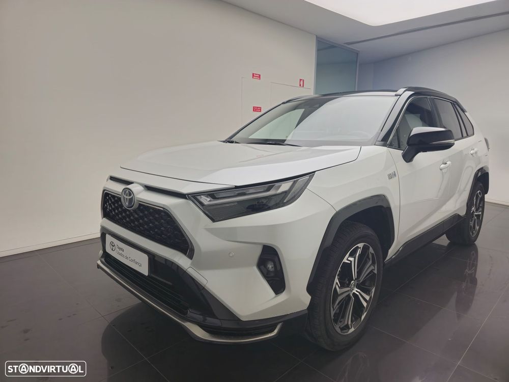 Toyota RAV4 - 1
