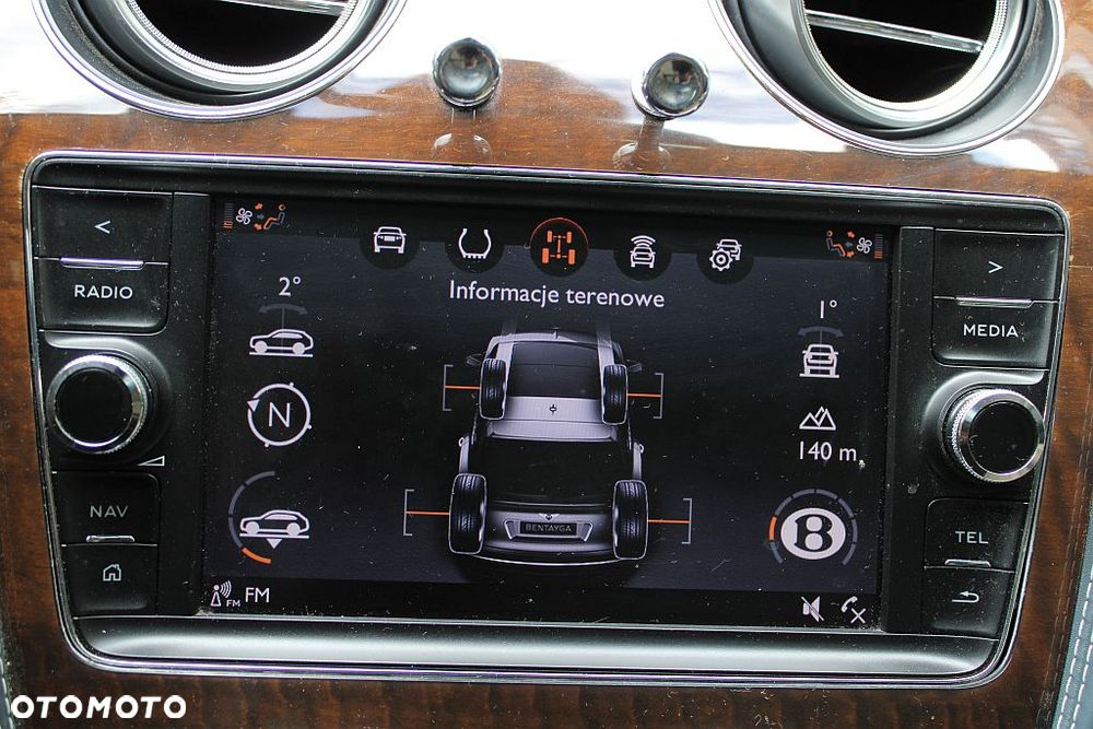 Bentley Bentayga W12 Mulliner - 27