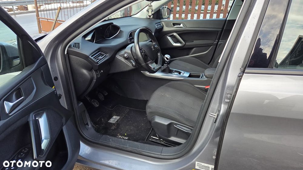 Peugeot 308 - 14