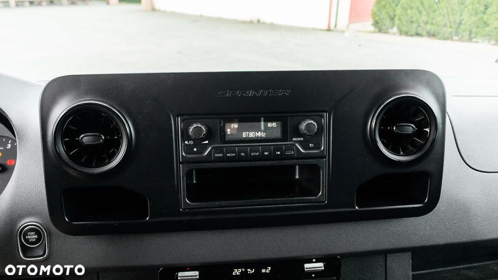 Mercedes-Benz Sprinter - 19