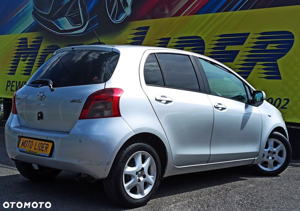 Toyota Yaris - 6