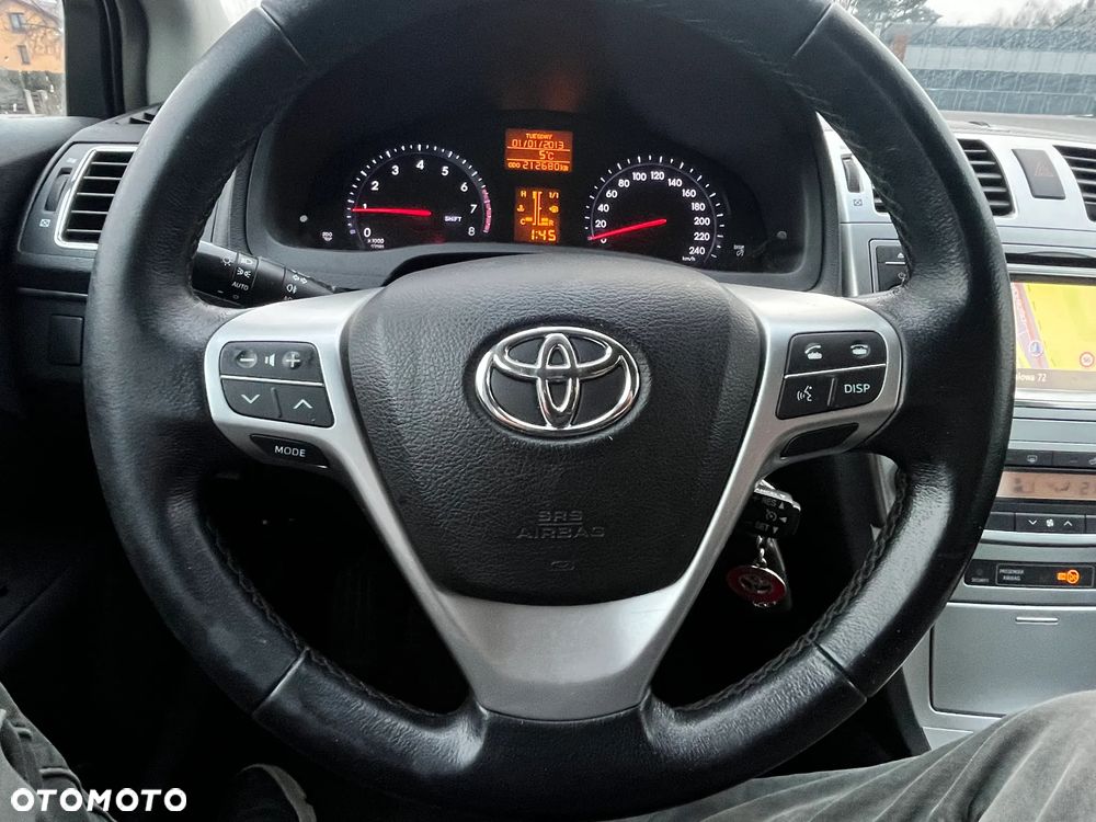 Toyota Avensis 1.6 Premium - 29