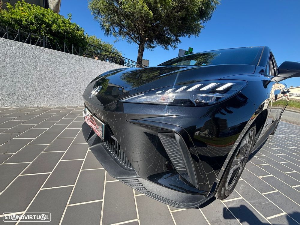 MG MG4 64 kWh Luxury - 10