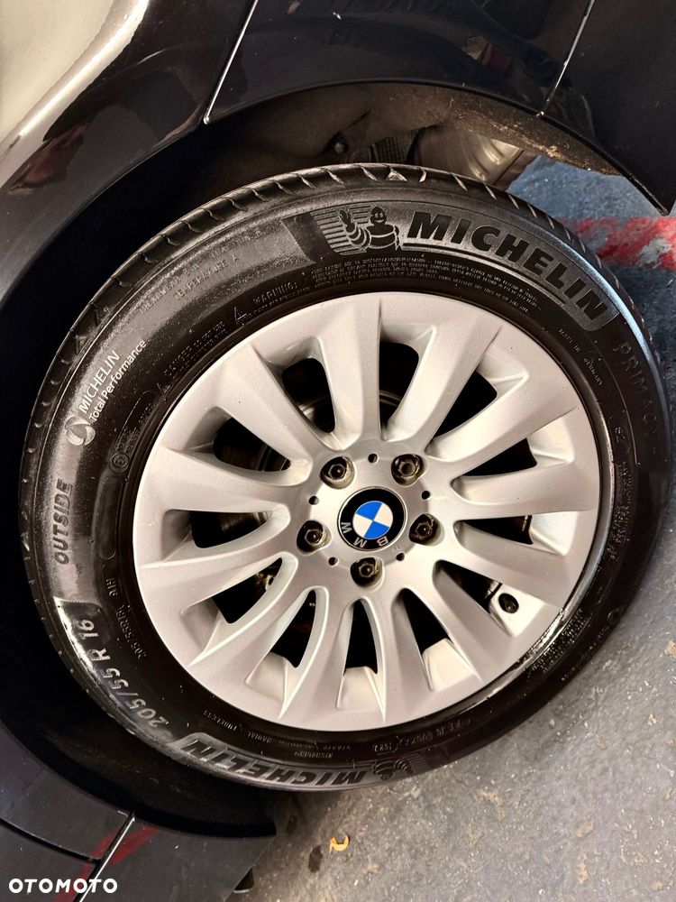 BMW Seria 3 318d DPF - 20