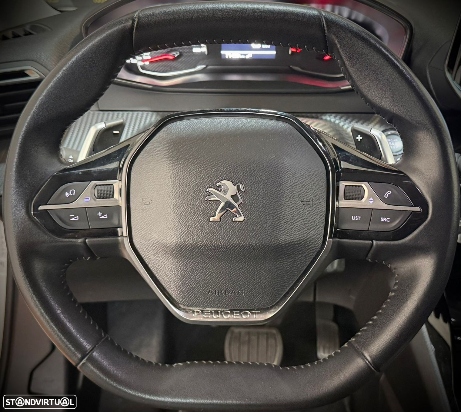 Peugeot 2008 1.2 PureTech Allure EAT8 - 24
