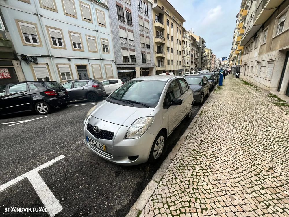 Toyota Yaris 1.0 VVT-i - 6