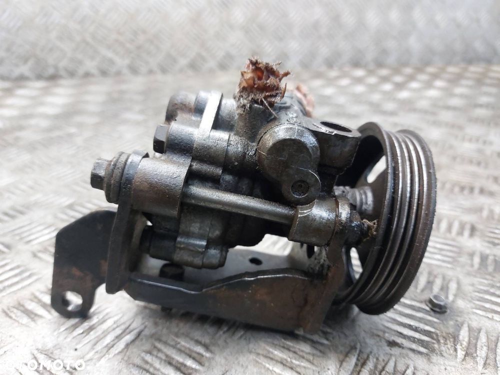 POMPA WSPOMAGANIA HYUNDAI GETZ I 1.3 12V 57110-1C301 - 3