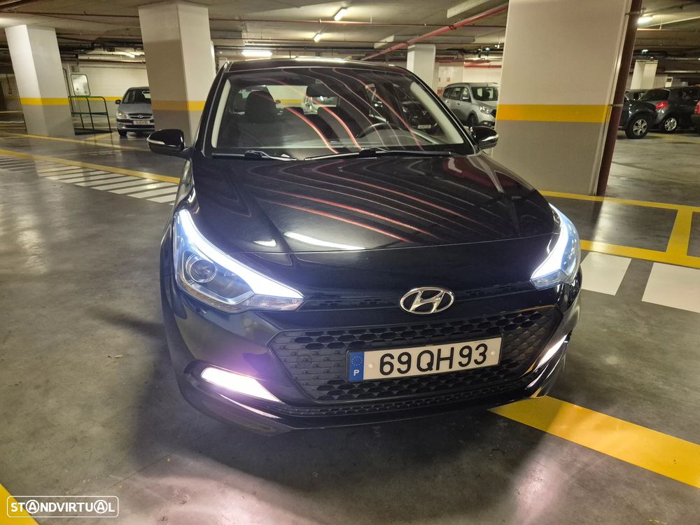 Hyundai i20 1.1 CRDi Blue Access+Bluetooth - 7