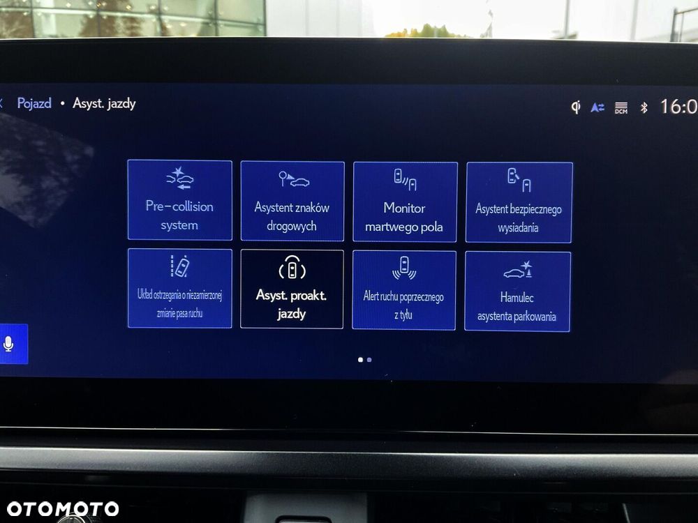 Lexus UX 300h F Sport Design AWD - 30