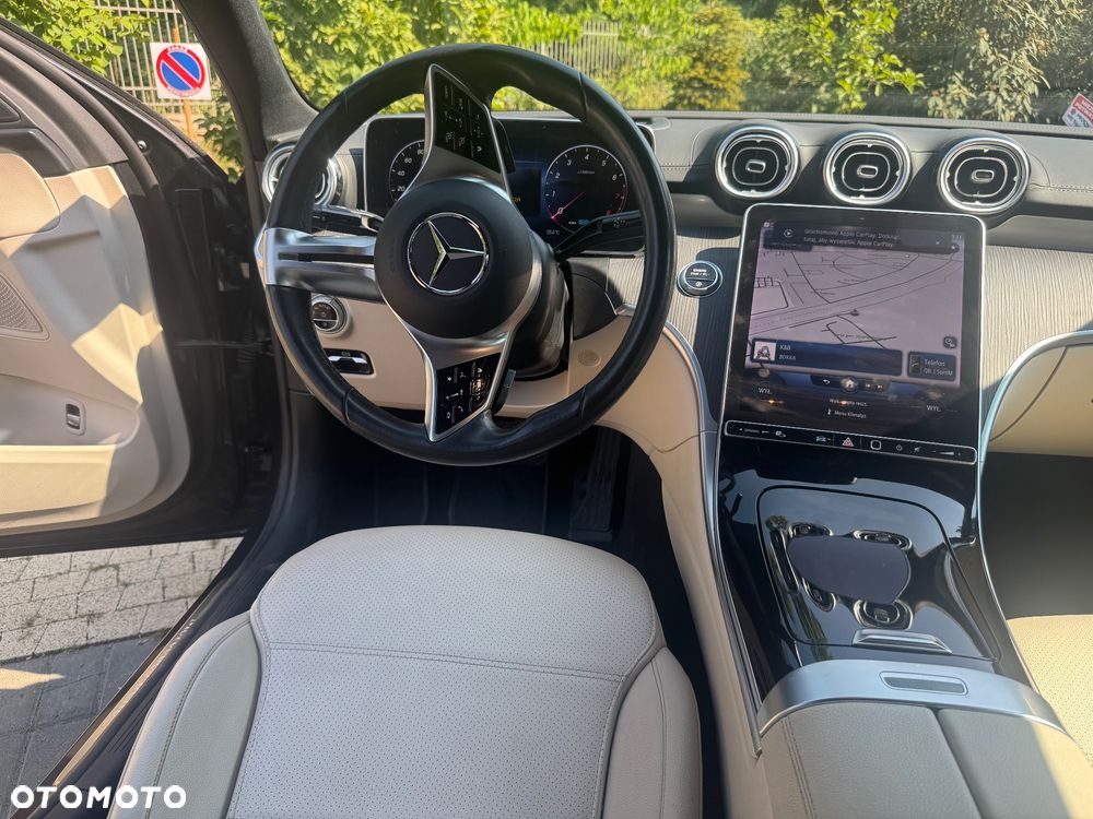 Mercedes-Benz Klasa C 300 4Matic 9G-TRONIC Avantgarde - 23