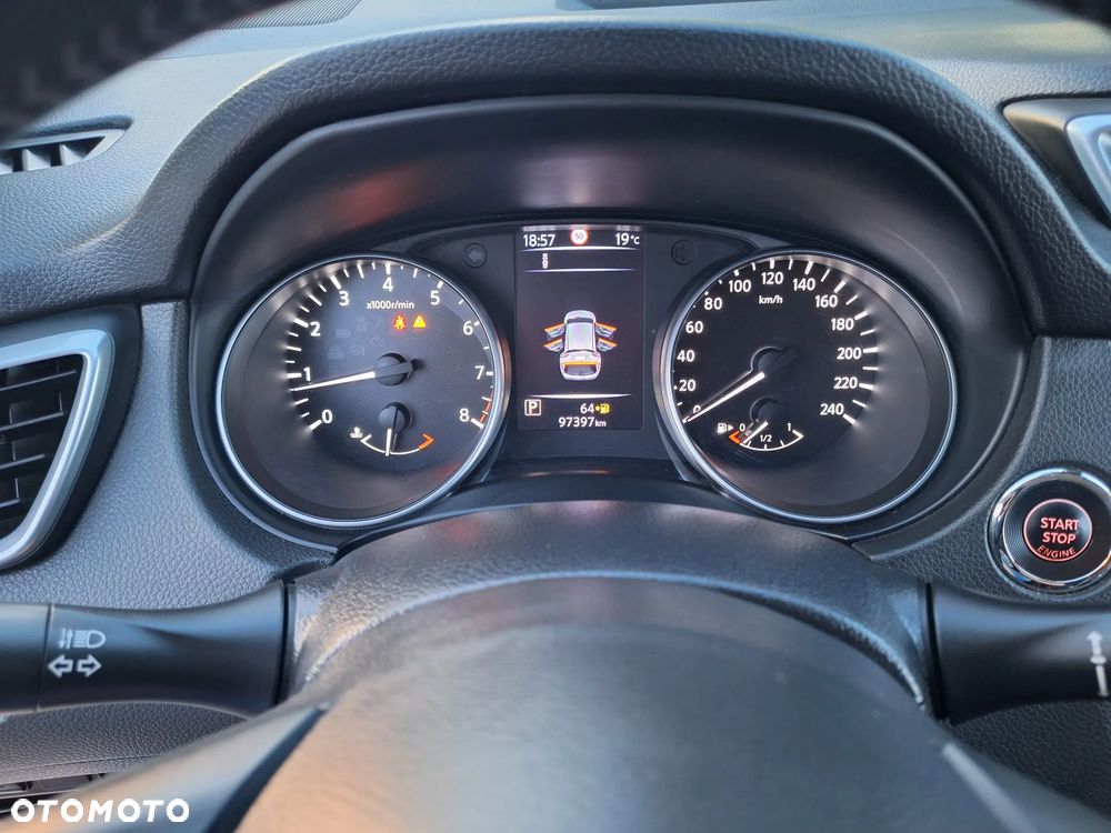 Nissan Qashqai 1.2 DIG-T N-Connecta Xtronic - 20